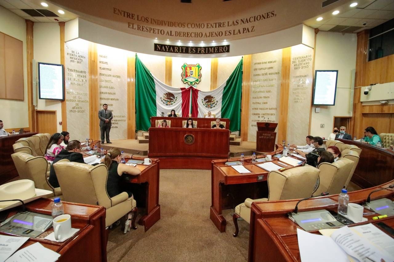 Diputados seguirán sesionando