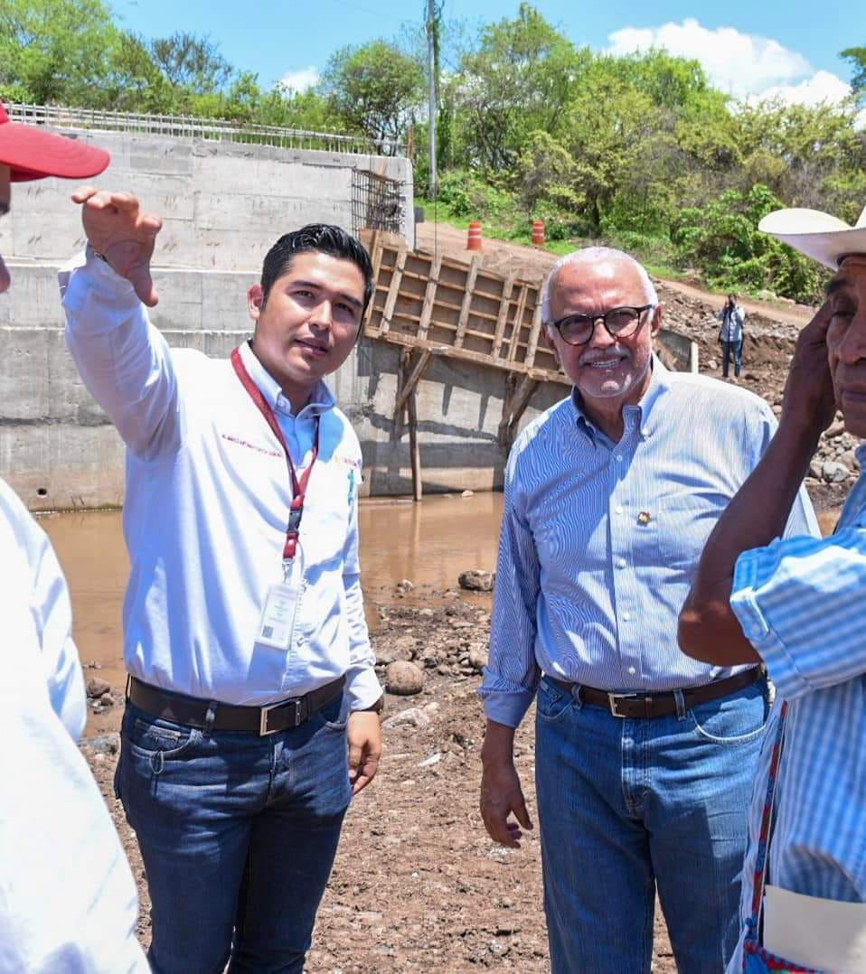 Navarro lleva obras obras necesarias a la zona rural de Tepic