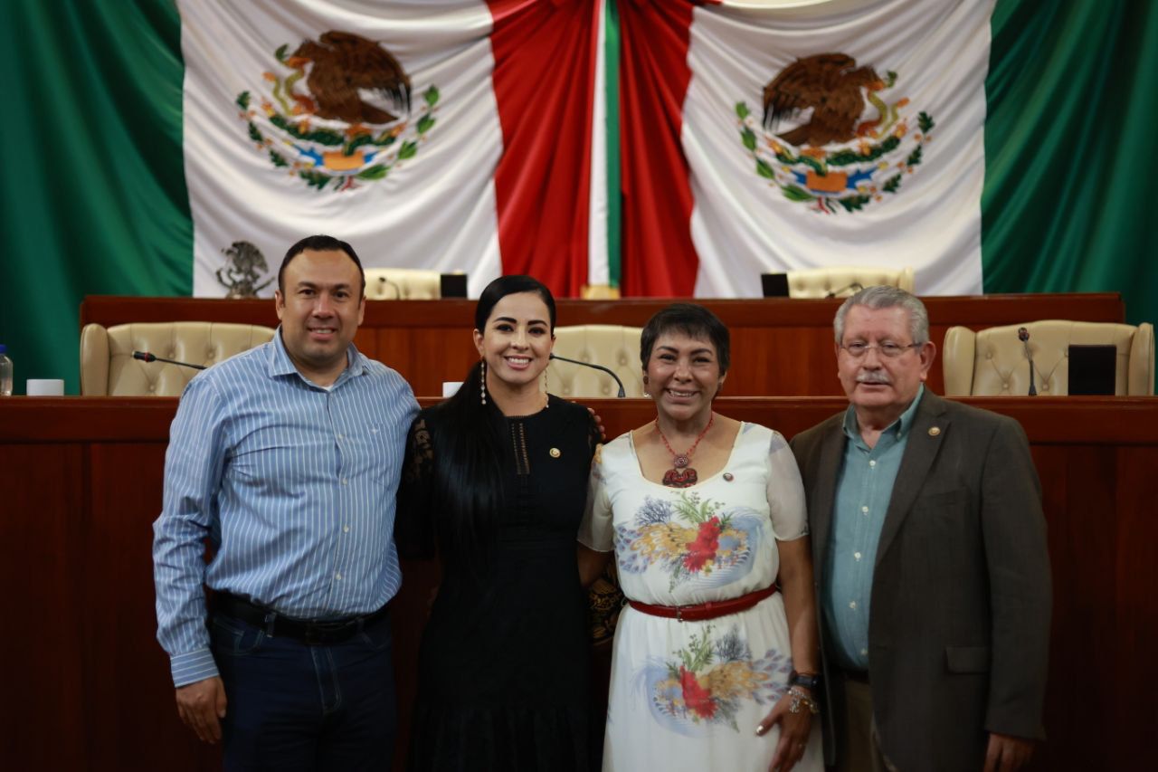 Conforman nueva bancada en el Congreso del Estado