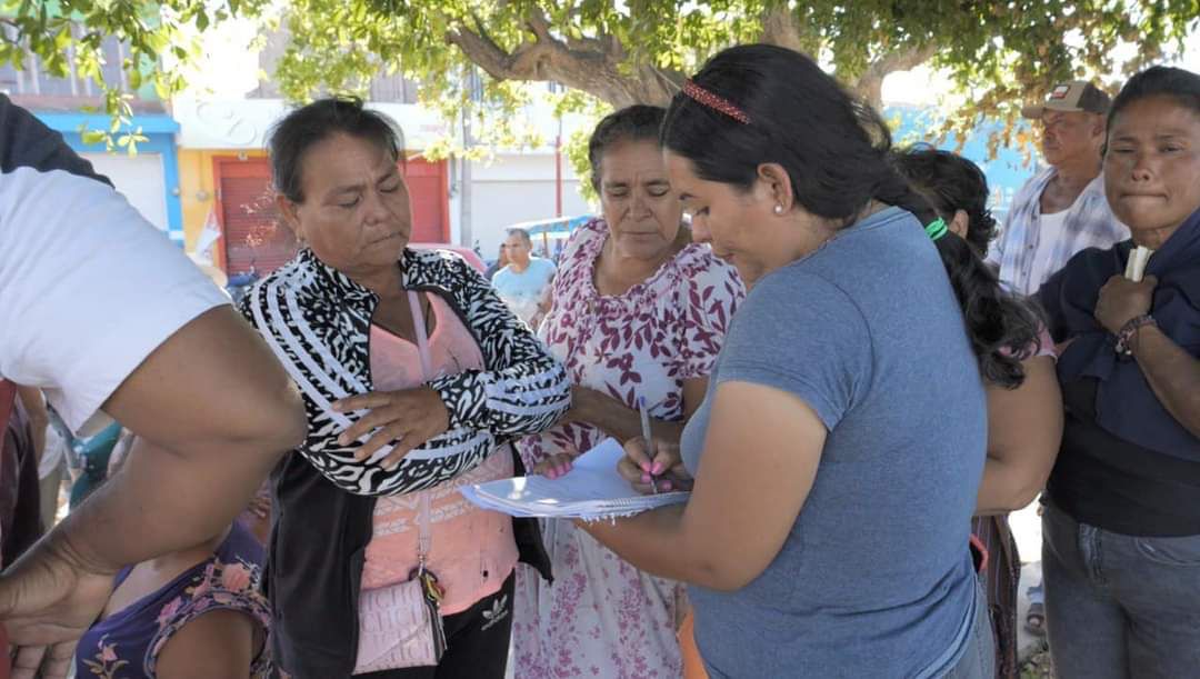 Llega apoyo a familias de Tecuala