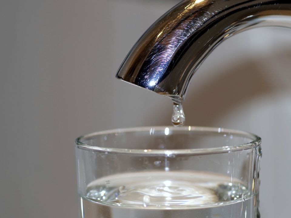 Sobreviene crisis por desabasto de agua