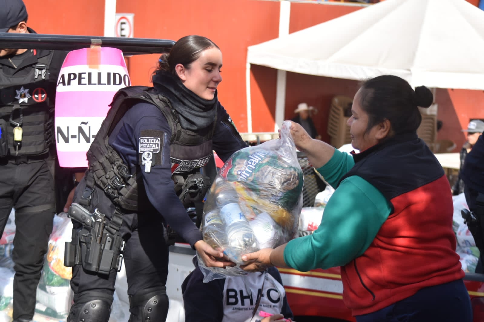 El gobernador sigue tocando puertas para salvar al ingenio de Puga