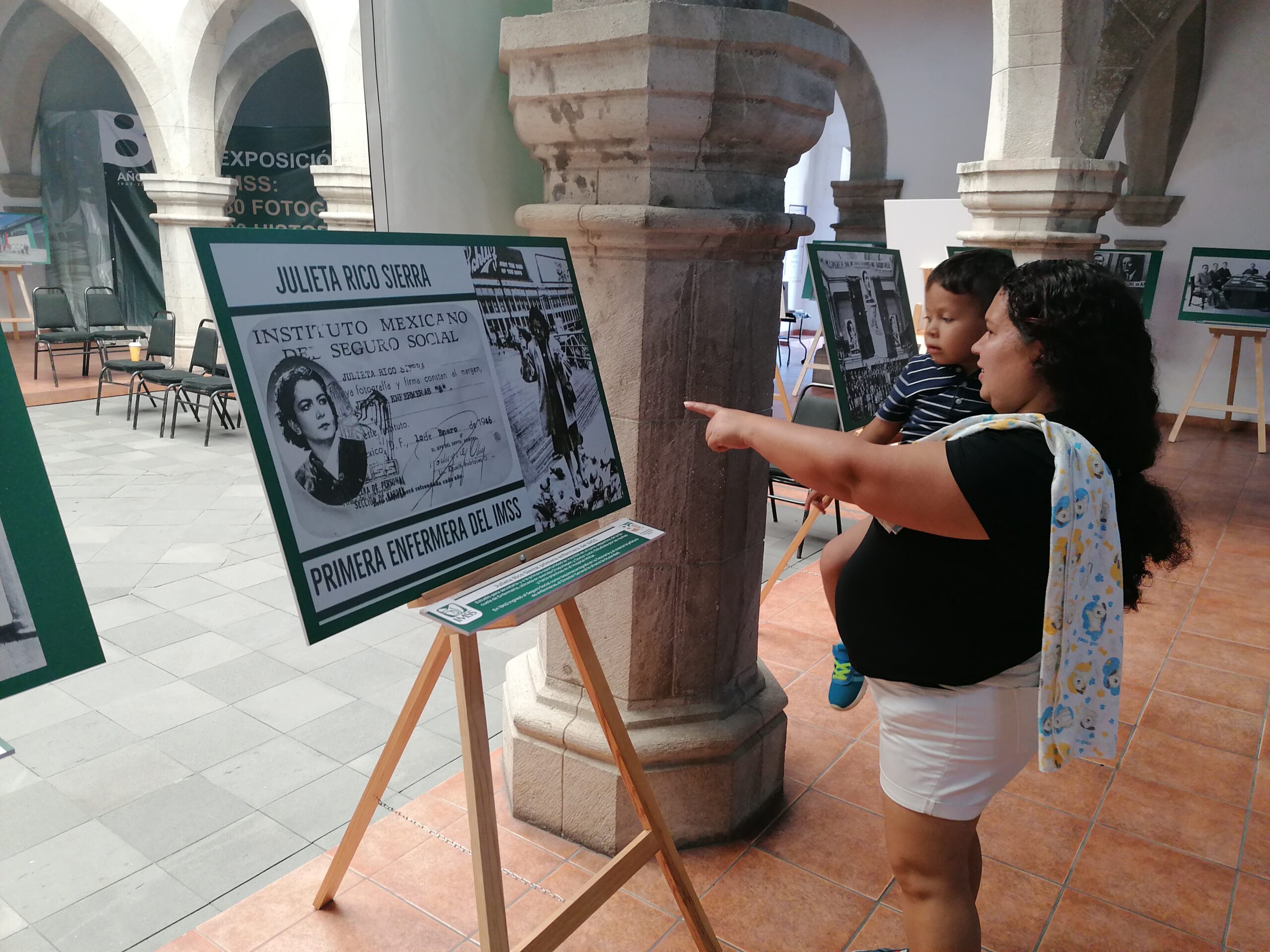 Clausura IMSS Nayarit con éxito exposición fotográfica “IMSS: 80 fotografías, 80 historias