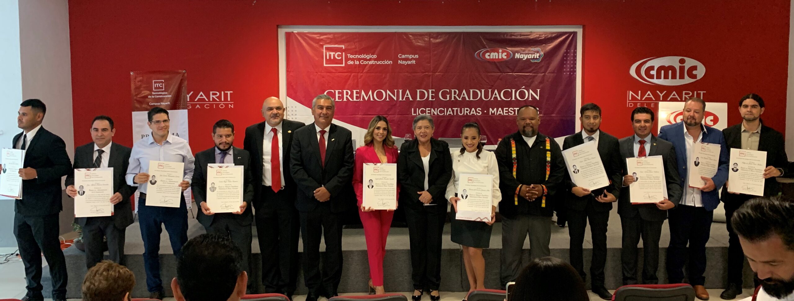 Egresa el Instituto Tecnológico de la Construcción, licenciados y maestros.