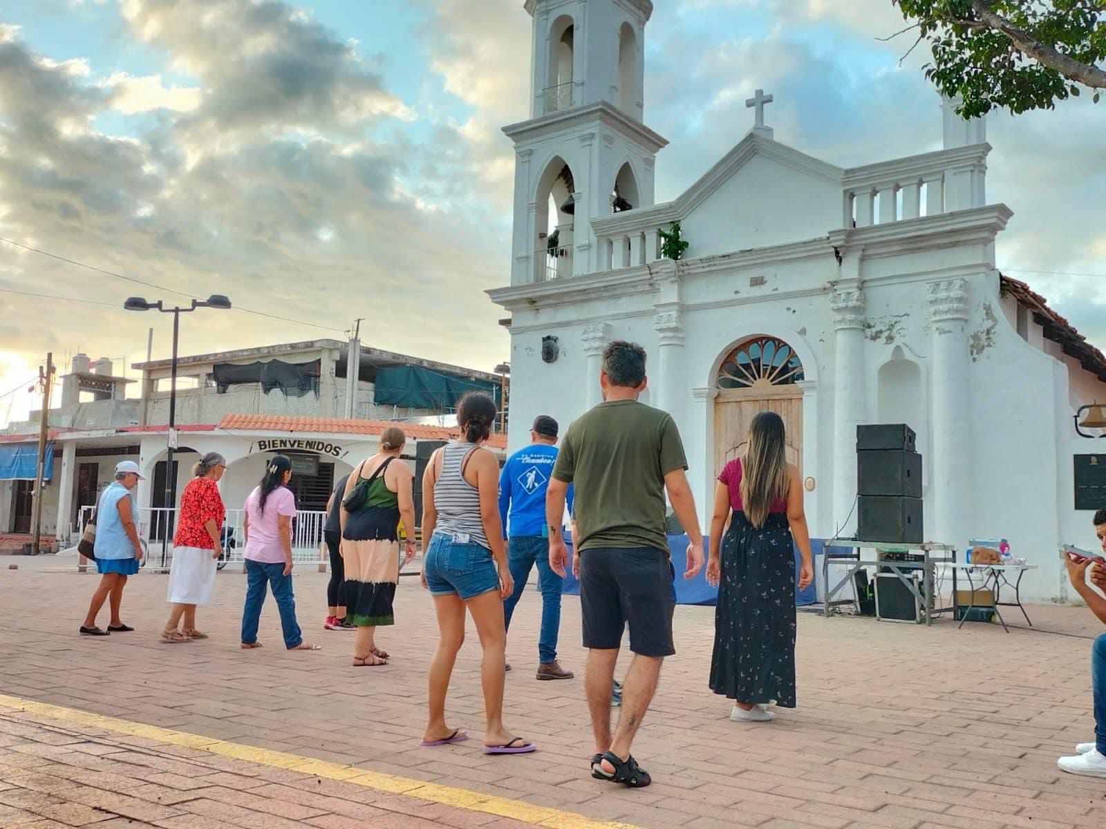 Danzón sanblaseño para apapachar a adultos mayores