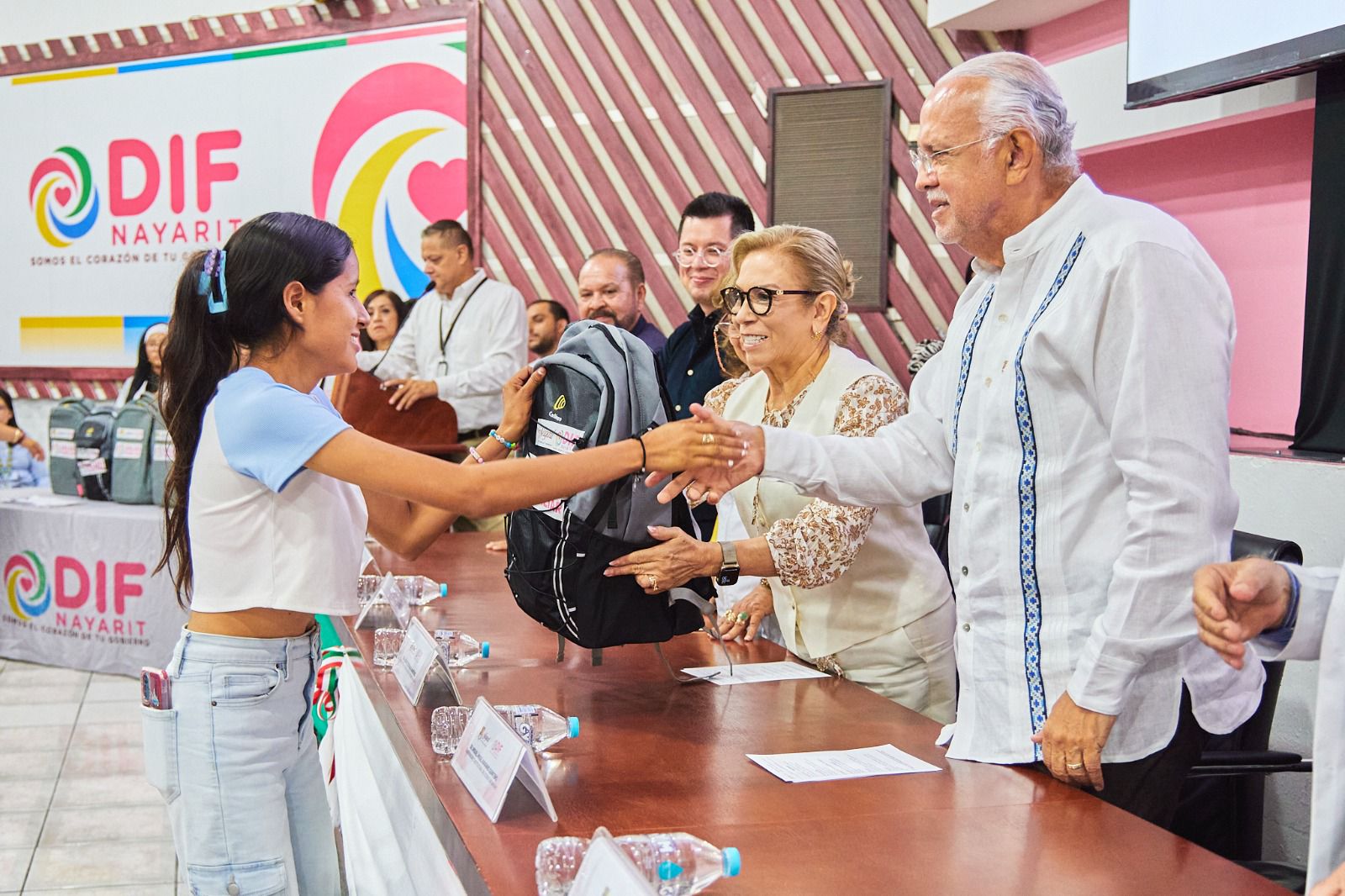 Entrega DIF Nayarit procesadores cocleares