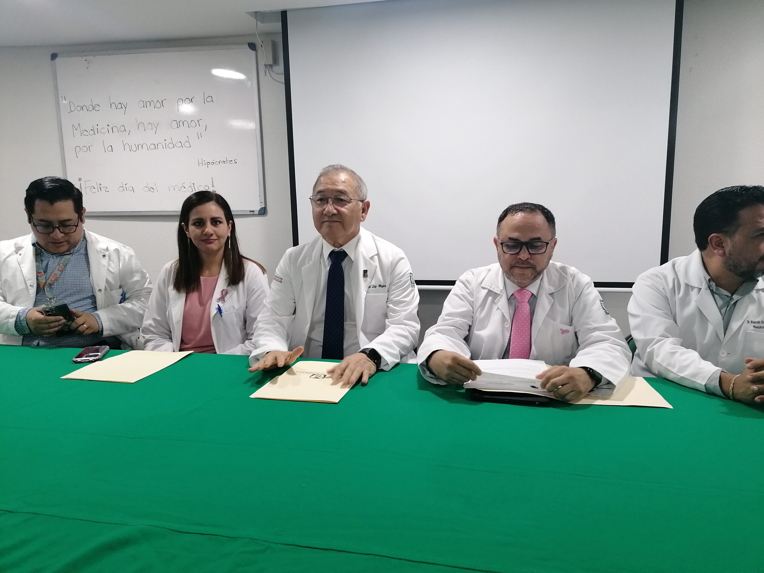 Reconoce IMSS Nayarit a sus médicas y médicos en su día