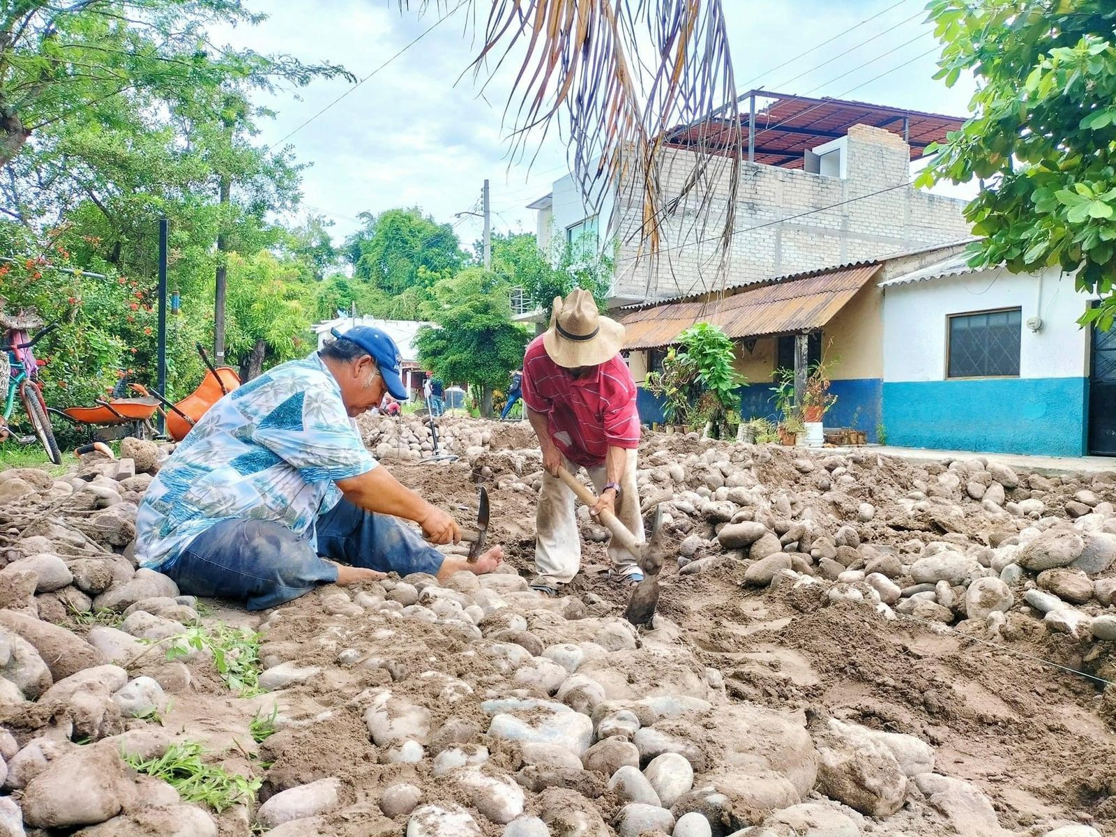 ⚜️Inician reempedrado en colonias José Ma. Mercado y H. Batallón del Puerto histórico San Blas