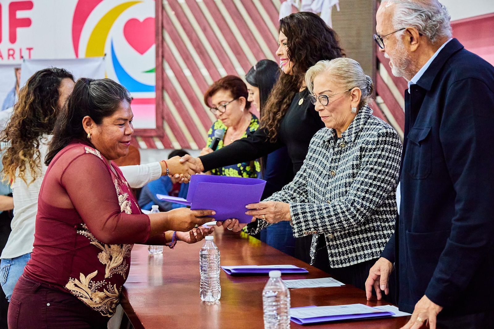 El gobierno de Nayarit promueve la igualdad entre hombres y mujeres