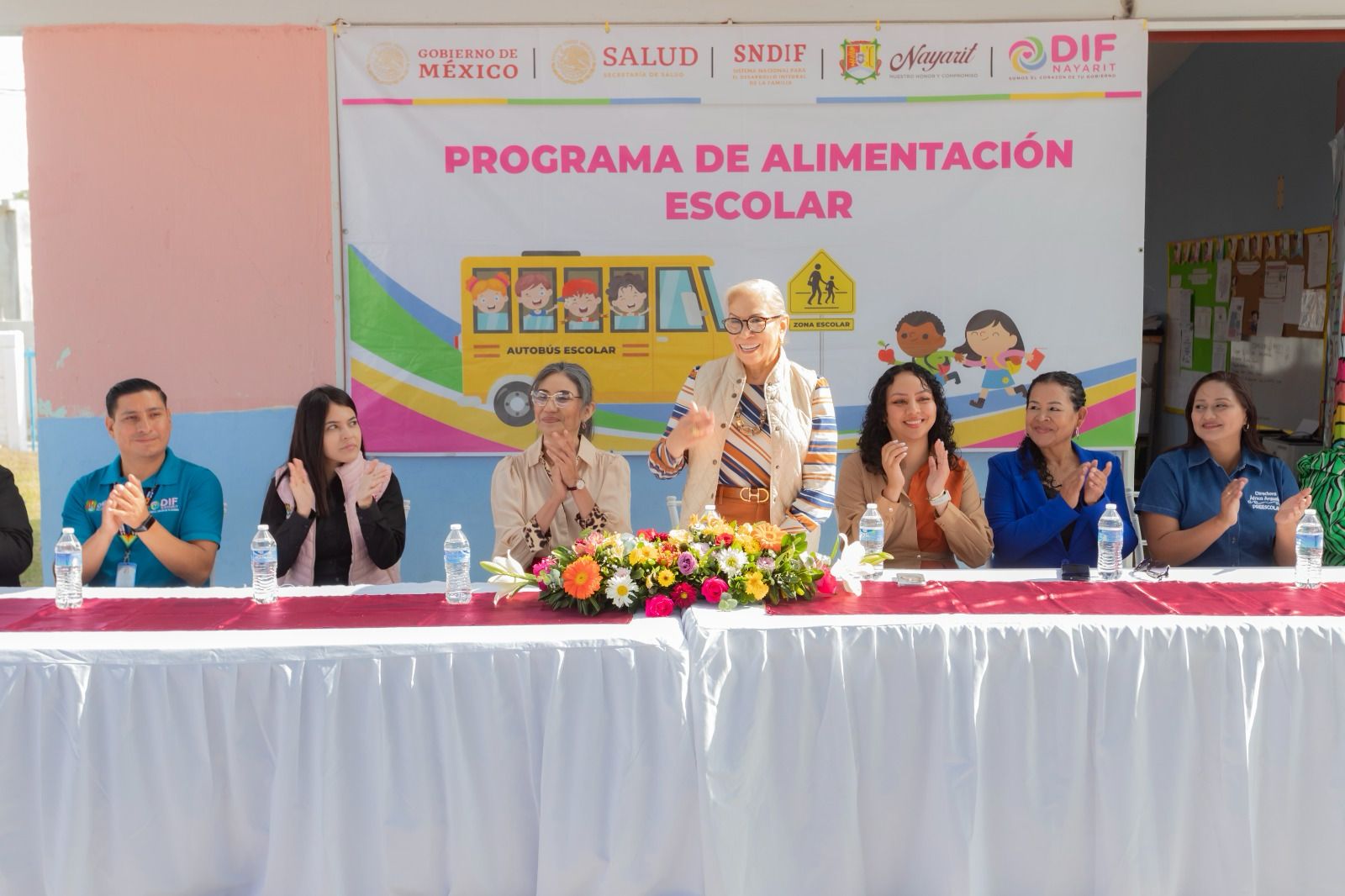 Familias de Santa María del Oro reciben salud visual y alimentación por parte del DIF Nayarit