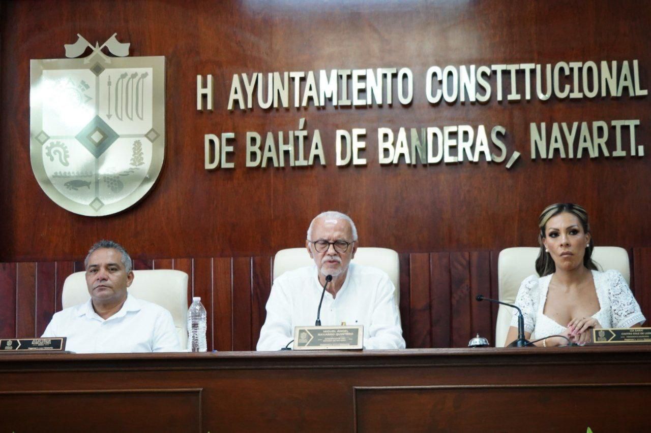 Acude gobernador de Nayarit, como invitado especial a la Sesión de Cabildo de Bahía de Banderas