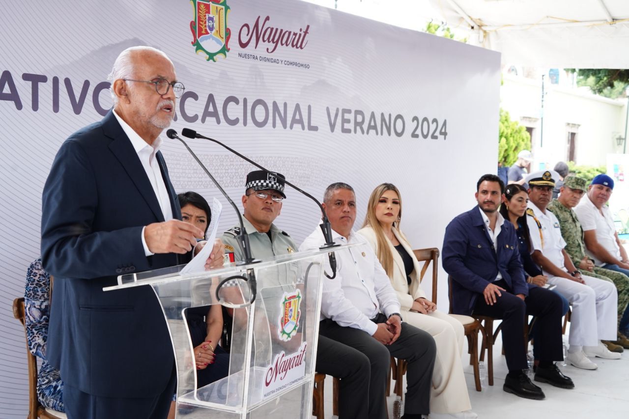 Da Miguel Ángel Navarro Quintero, banderazo de inicio del Operativo Vacacional Verano 2024