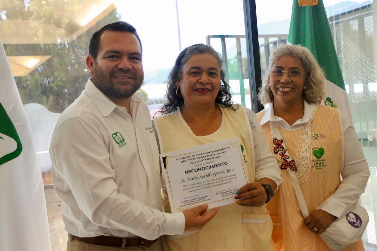 Entregan autoridades reconocimientos a integrantes del Voluntariado IMSS Nayarit por su compromiso con la derechohabiencia y sus familias 